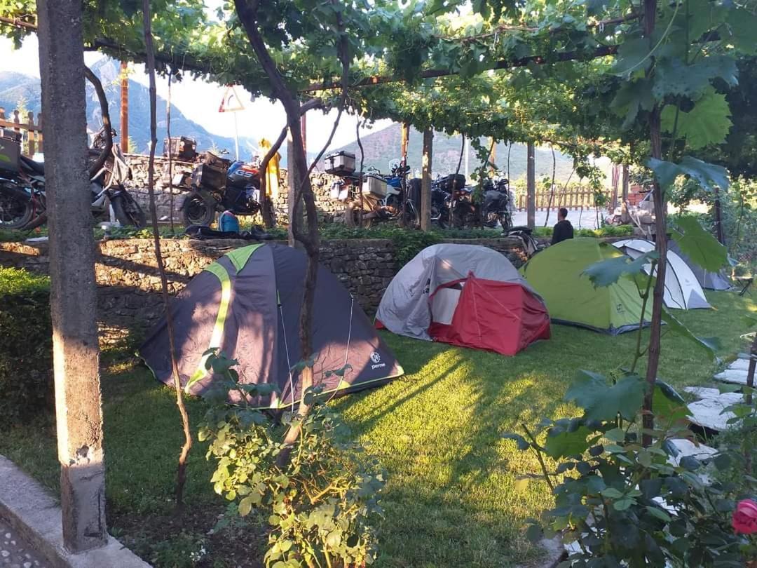 Kulla E Vjeter Hotel Koman Kültér fotó