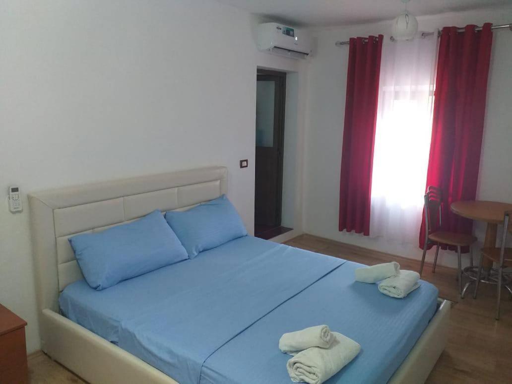 Kulla E Vjeter Hotel Koman Kültér fotó