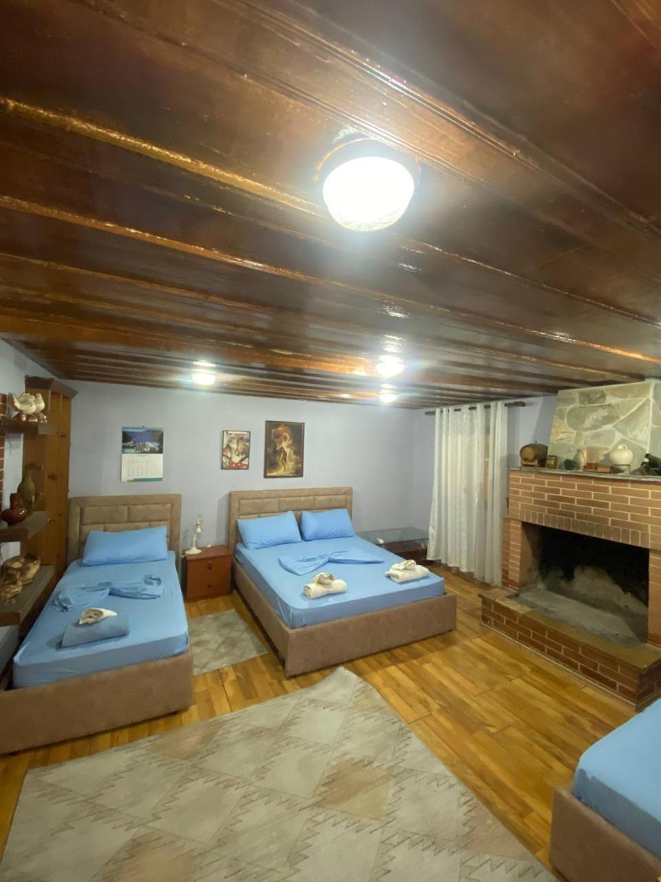 Kulla E Vjeter Hotel Koman Kültér fotó